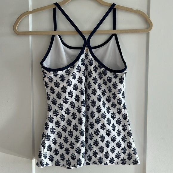 Smith & Quinn Blue & White Athletic Top - Picture 2 of 4